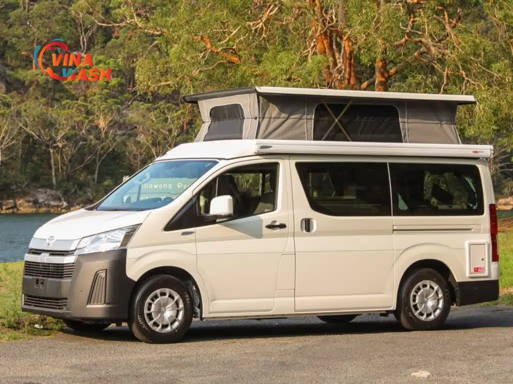 Thiết kế thân và đuôi xe Toyota Hiace