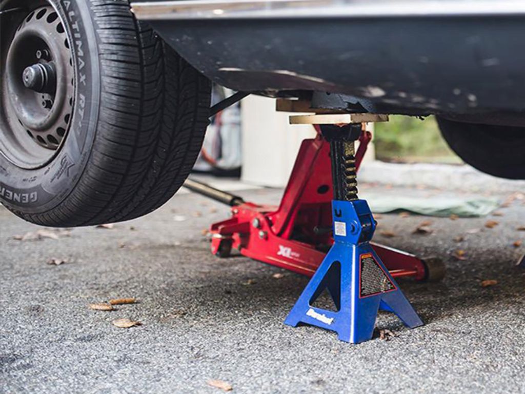 Vá vỏ lưu động Tấn Phát - cứu hộ quận 7