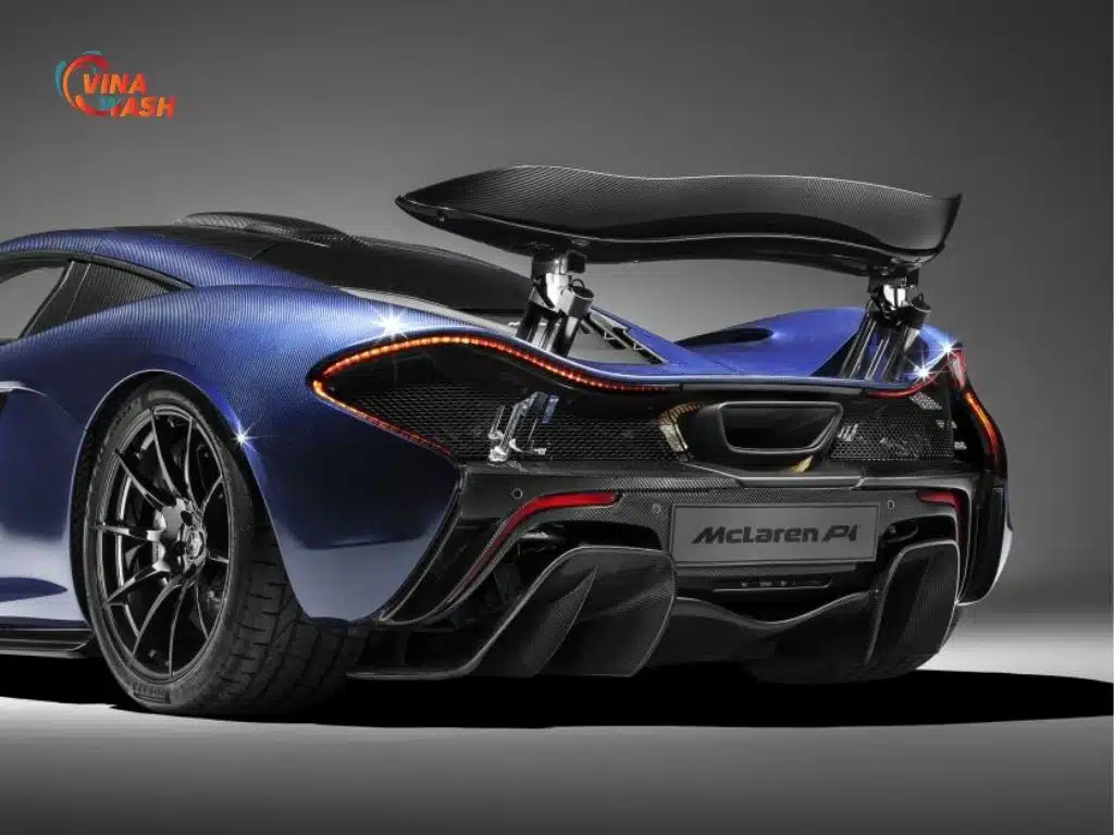 Thiết kế đuôi xe của McLaren P1