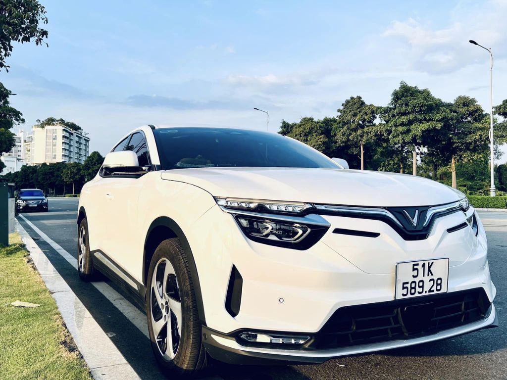 Xe điện VinFast VF8 cao cấp, lựa chọn thuê xe điện VinFast phổ biến cho khách hàng.